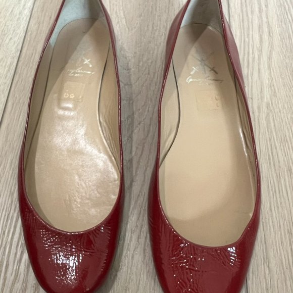 Blue/Red leather flats made in UAE collectible closing ceremony 2002 - Picture 6 of 9